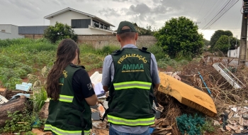 Amma supera 100 autos de infração por descarte irregular de lixo e apreende 9 veículos em 45 dias
